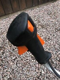 2017 Stihl Fs91 Professional Petrol Strimmer / Brushcutter (lot8)