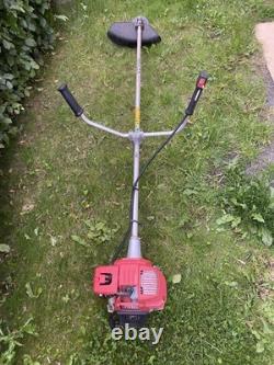 Honda UMK422 Petrol Strimmer BrushCutter Clearing 4 Stroke Ready for work