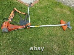 Husqvarna 250R Professional Brushcutter, Clearing Saw, Strimmer 48.7cc 2.1kw