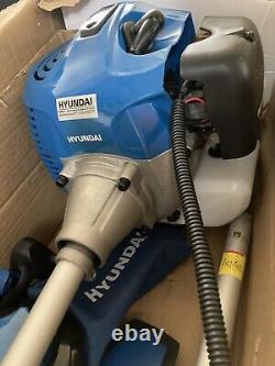 Hyundai HYBC5200X 52cc Petrol Strimmer/Brushcutter Silver/Blue