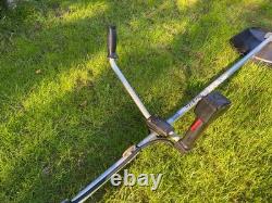 Makita BCX3400 Petrol Strimmer/Brushcutter 4 STROKE PLEASE READ FULL DESCRIPTION