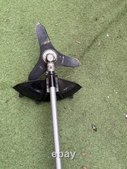 Coupe-bordures à batterie Ego Bc3800e avec harnais dorsal