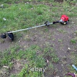 Débroussailleuse Honda UMK 422 à essence 4 temps robuste