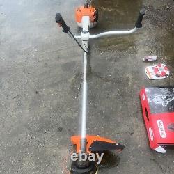 Débroussailleuse Stihl FS 460 CEM avec harnais de cordon, environ 2019