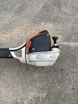 Débroussailleuse Stihl FS 461 CEM avec harnais à fil de coupe, année 2024