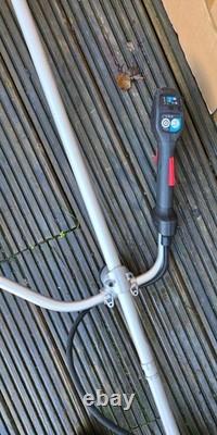 Débroussailleuse sans fil Makita UR002G 40v Max XGT avec moteur sans balais