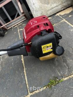 Honda UMK425E Débroussailleuse à essence Scie à défricher 4 temps