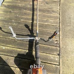 Husqvarna 543 RS Débroussailleuse à essence à deux temps avec poignées de vélo 543RS