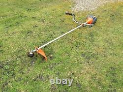 Husqvarna Strimmer/brushcutter, Essence, À Peine Utilisé. 129r