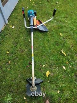 MAKITA EM4340L Coupe-bordure à essence 33,5 cc à 4 temps avec poignée en bull