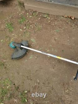 Makita EBH252U Débroussailleuse à essence 4 temps de 24,5 cc