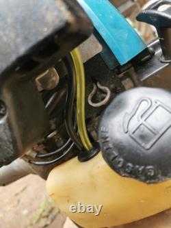 Makita EBH252U Débroussailleuse à essence 4 temps de 24,5 cc