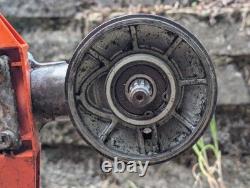 STIHL FSA 130 Débroussailleuse sans fil, corps seul, en état de marche. 1 des 2 unités