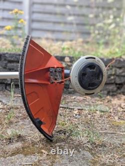 STIHL FSA 130 Débroussailleuse sans fil, corps seul, en état de marche. 1 des 2 unités