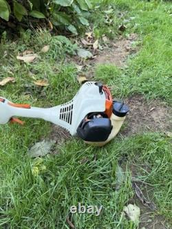 STIHL FS 45 Débroussailleuse thermique à manche courbé démarre et fonctionne parfaitement