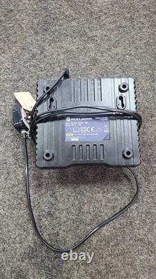 Spear & Jackson S366CBC Taille-bordures et brosse 2-en-1 avec 2× batteries et chargeur