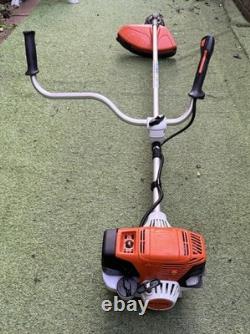 Stihl FS 131 Coupe-bordures à essence Faucheuse FS131