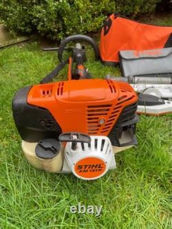 Stihl KM131R Kombi, taille-haie, débroussailleuse, sécateur et extension en carbone de 1m