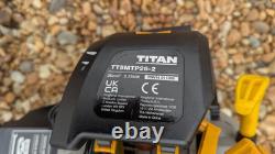 Taille-haie Titan Kombi / Débroussailleuse avec tronçonneuse sur perche + Extension